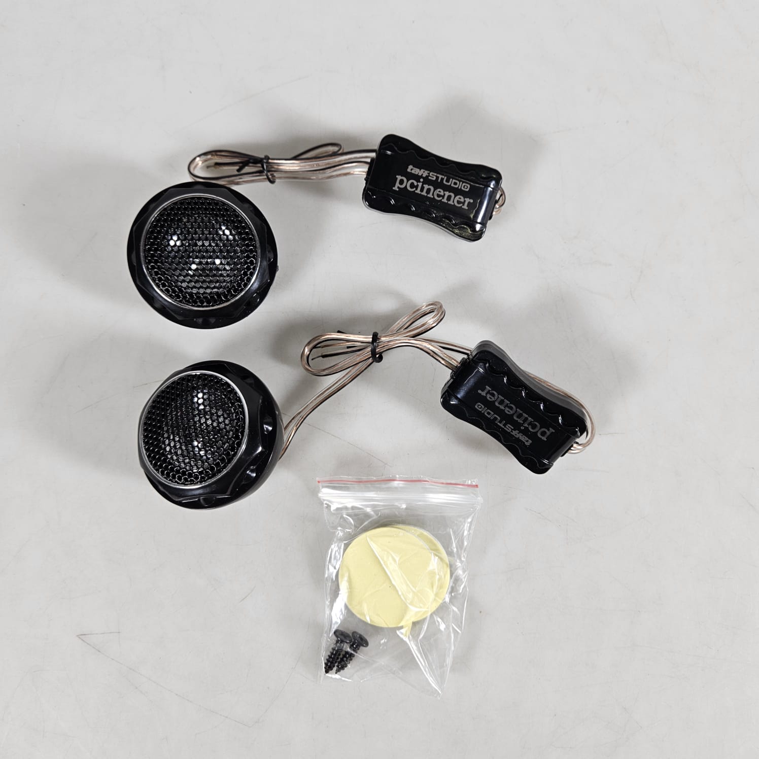 TaffSTUDIO Pcinener Speaker Mini Dome Tweeter Speaker Mobil 140W 2 PCS - TS-T280 Gambar produk TaffSTUDIO Pcinener Speaker Mini Dome Tweeter Speaker Mobil 140W 2 PCS - TS-T280