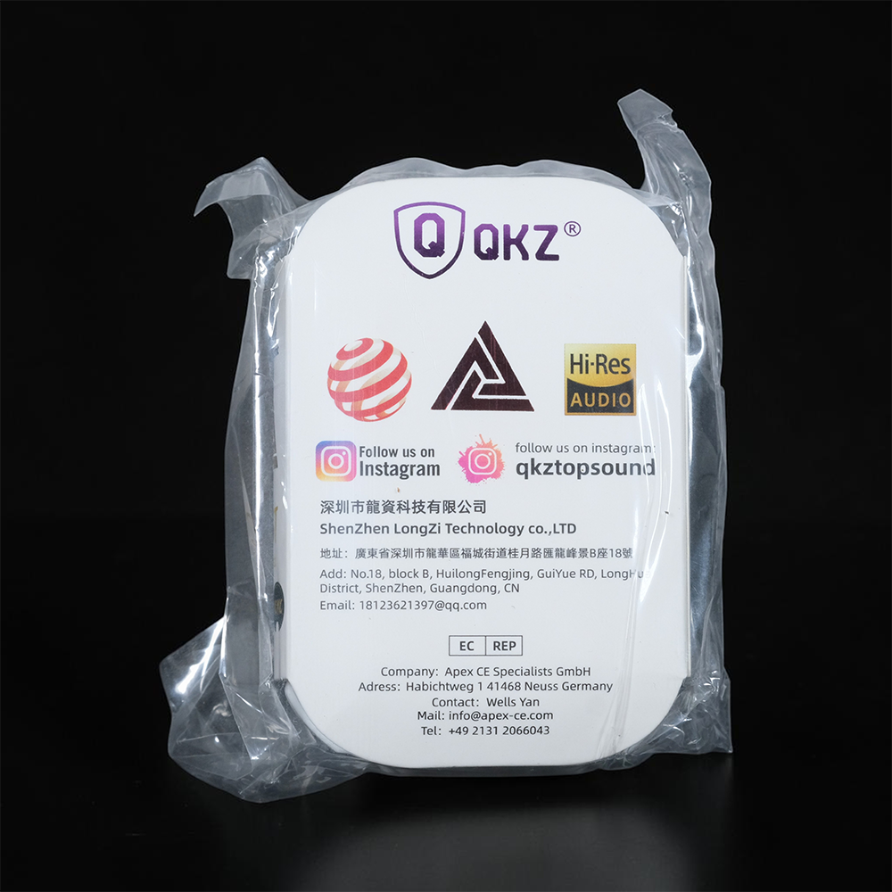 QKZ Earphone In-Ear Wired Detachable HiFi Surround Sound with Mic - Hi6T Gambar produk QKZ Earphone In-Ear Wired Detachable HiFi Surround Sound with Mic - Hi6T - Kemasan