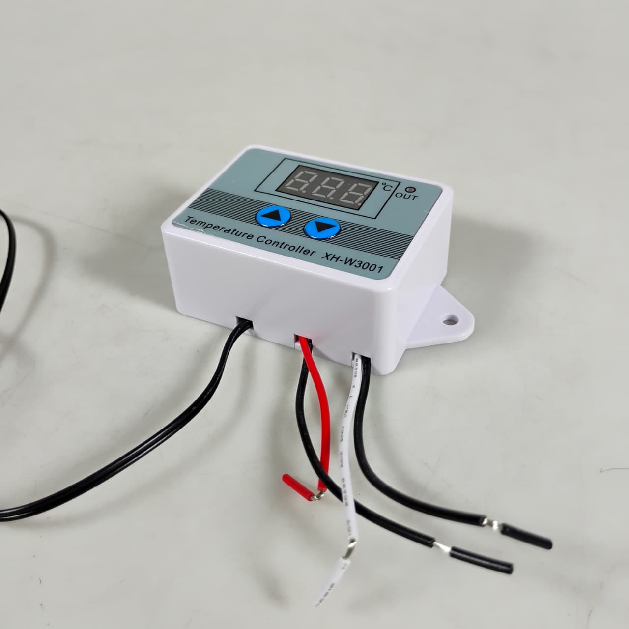 Taffware Digital Temperature Control Thermostat Microcomputer 220V - XH-W3001 Gambar produk Taffware Digital Temperature Control Thermostat Microcomputer 220V - XH-W3001 - 3