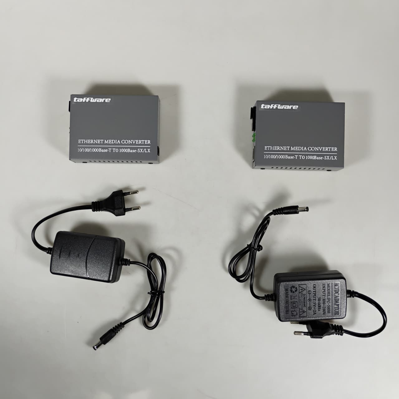 Taffware Gigabit Fiber Optical Ethernet Media Converter 1000Mbps - HTB-GS-03AB Gambar produk Taffware Gigabit Fiber Optical Ethernet Media Converter 1000Mbps - HTB-GS-03AB - 8