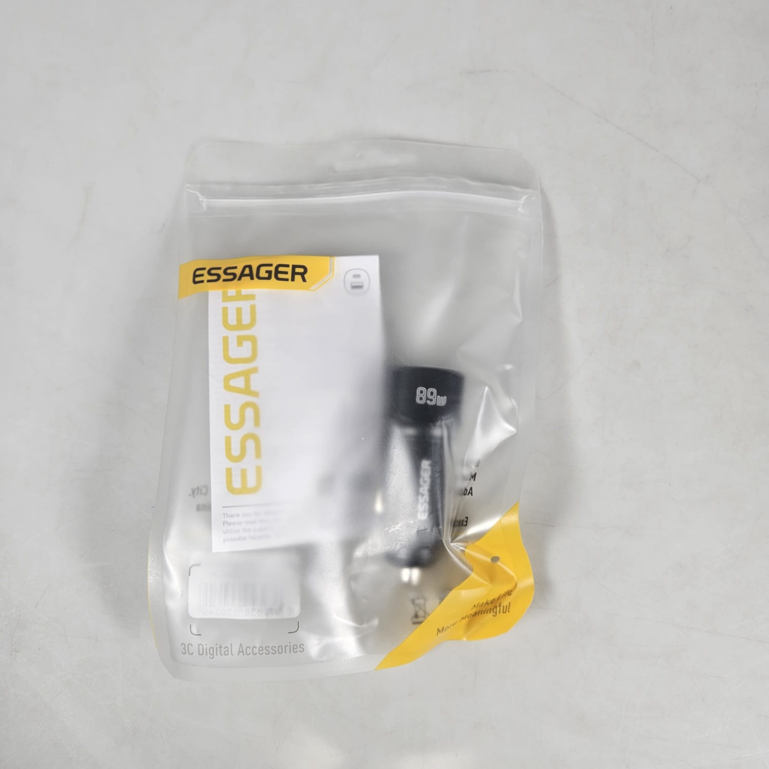 ESSAGER Car Charger Mobil Fast Charging LED Light Dual USB 4A 89W - ES-CC16 Gambar produk ESSAGER Car Charger Mobil Fast Charging LED Light Dual USB 4A 89W - ES-CC16 - Kemasan