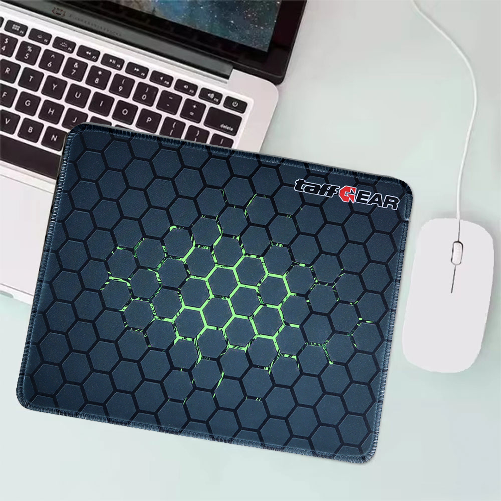 TaffGEAR Mouse Pad Gaming Green Hexagon Desk Mat Anti Slip 300x250x3mm - RO75 Gambar produk TaffGEAR Mouse Pad Gaming Green Hexagon Desk Mat Anti Slip 300x250x3mm - RO75 - 3