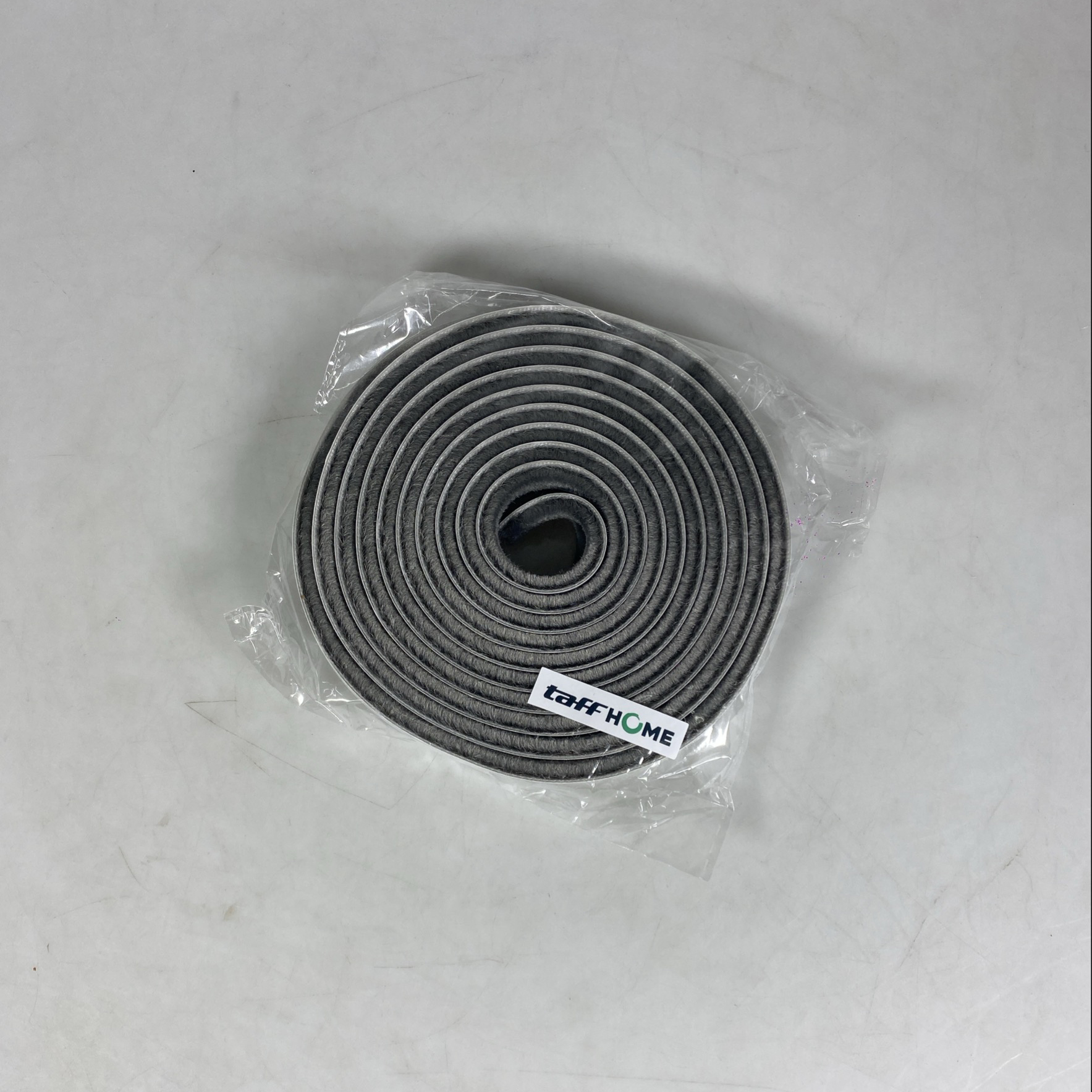 TaffHOME Lis Strip Pintu Brush Strip Sound Insulation 5M 5mm - KK-062 Gambar produk TaffHOME Lis Strip Pintu Brush Strip Sound Insulation 5M 5mm - KK-062 - Kemasan