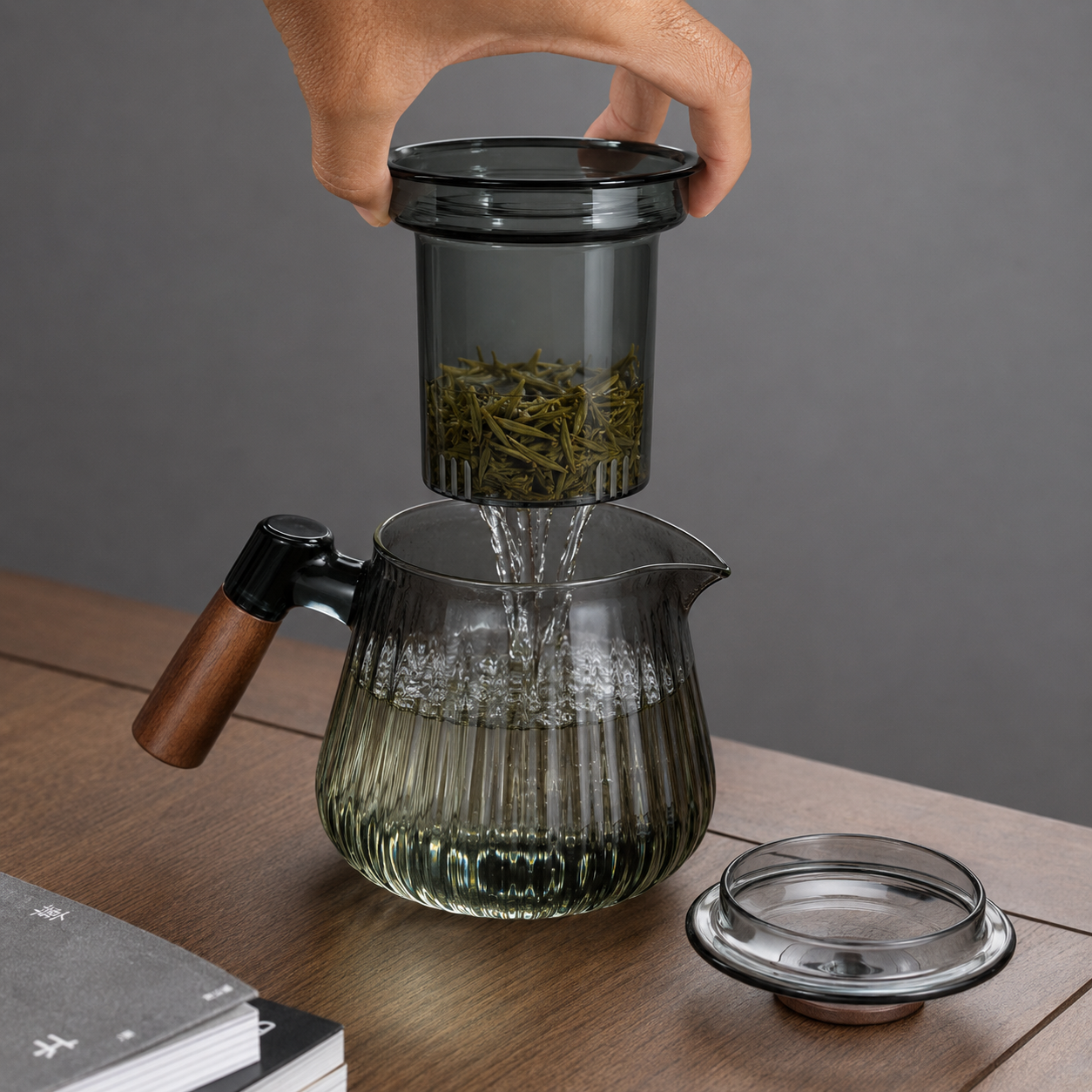 Gambar produk GAOPENG Teko Kaca Borosilikat Tahan Panas Handle Wood Tea Filter 590ml - GPN550 - 5