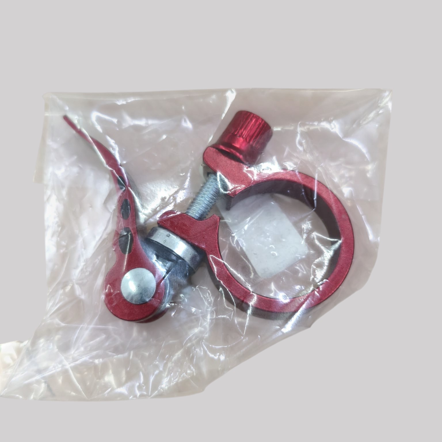 TaffSPORT Seat Post Clamp Sepeda Quick Release 31.8mm for 27.2/28.6mm - S2 Gambar produk TaffSPORT Seat Post Clamp Sepeda Quick Release 31.8mm for 27.2/28.6mm - S2 - Kemasan