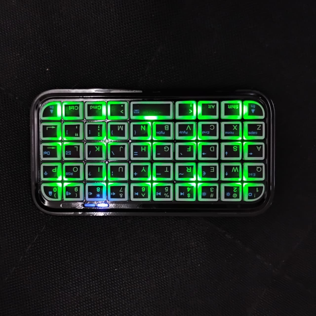 XZT Keyboard Wireless Mini Bluetooth 3.0 Rechargeable - Z49 Gambar produk XZT Keyboard Wireless Mini Bluetooth 3.0 Rechargeable - Z49 - 1