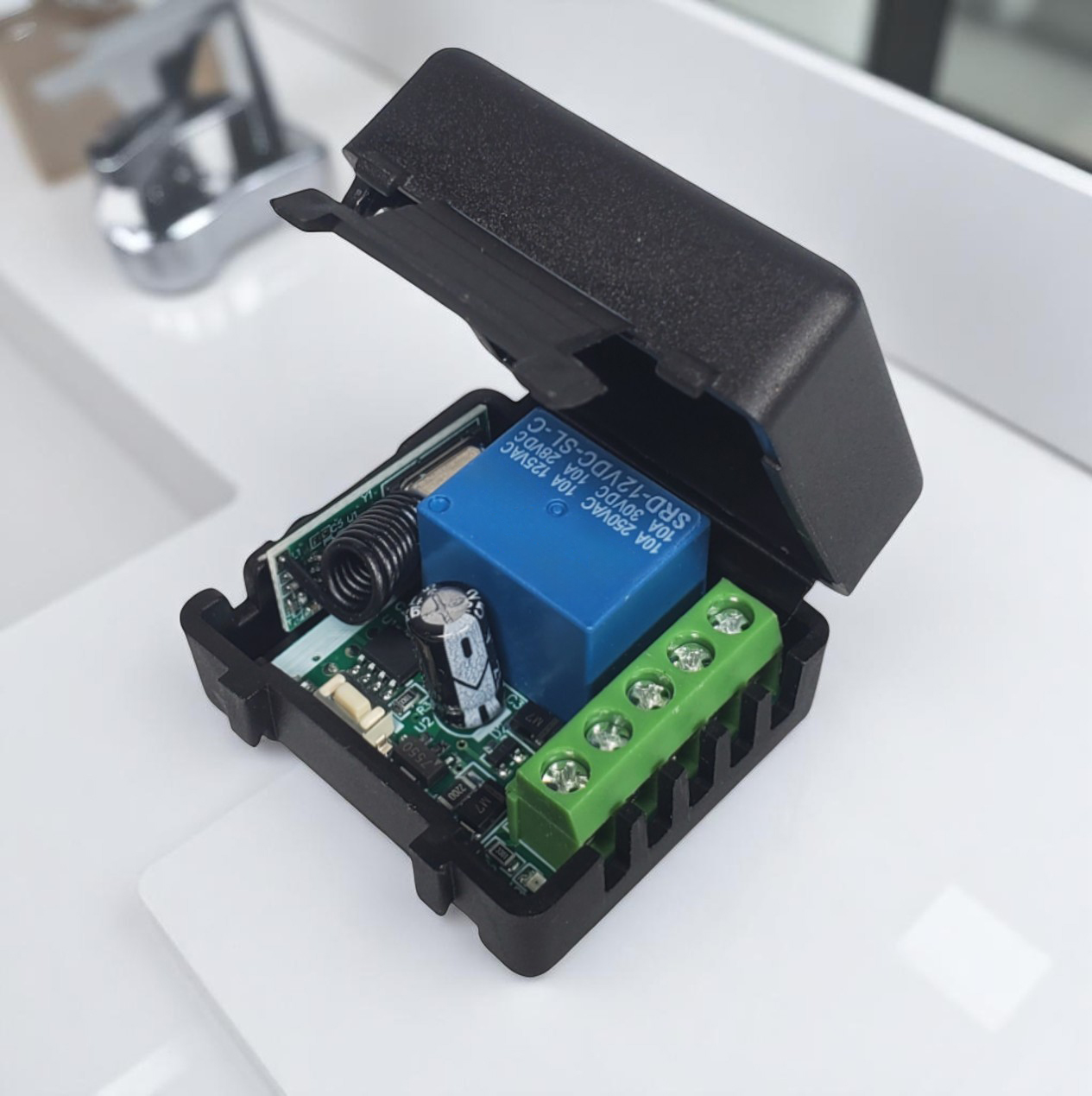 Taffware Universal Wireless Remote Relay Transmitter Receiver 433MHz - S43 Gambar produk Taffware Universal Wireless Remote Relay Transmitter Receiver 433MHz - S43 - 2