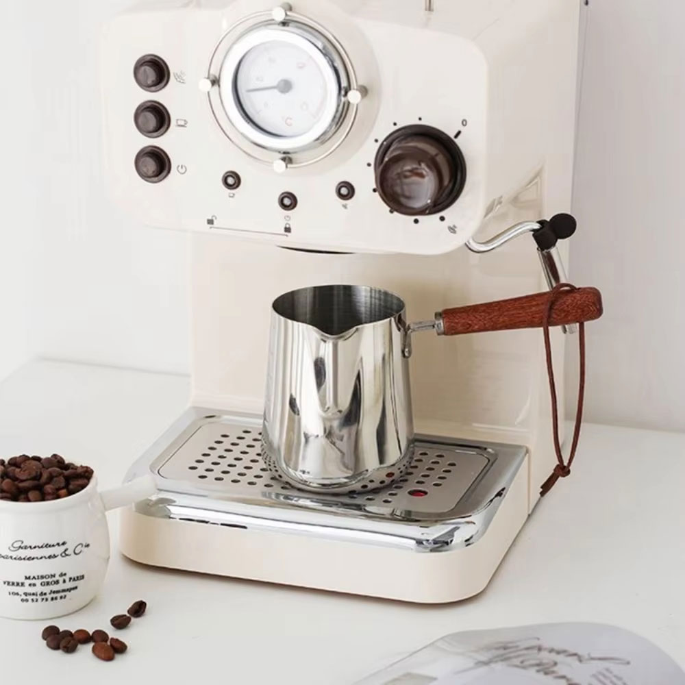 One Two Cups Gelas Milk Jug Pitcher Espresso Latte Art Pot 600ml - S09 Gambar produk One Two Cups Gelas Milk Jug Pitcher Espresso Latte Art Pot 600ml - S09 - 4