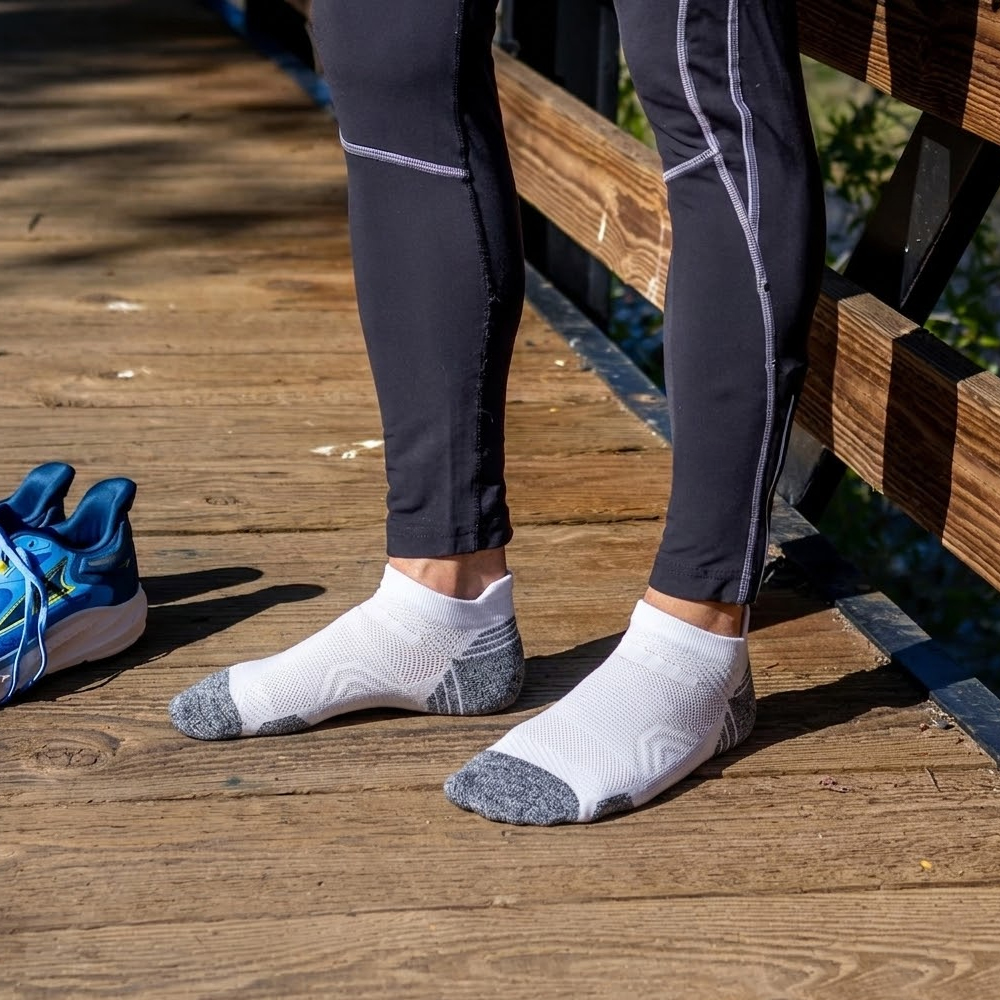 UG Kaos Kaki Ankle Olahraga Breathable Sock Unisex 33-37 3 Pasang - UP6-014 Gambar produk UG Kaos Kaki Ankle Olahraga Breathable Sock Unisex 33-37 3 Pasang - UP6-014 - 6