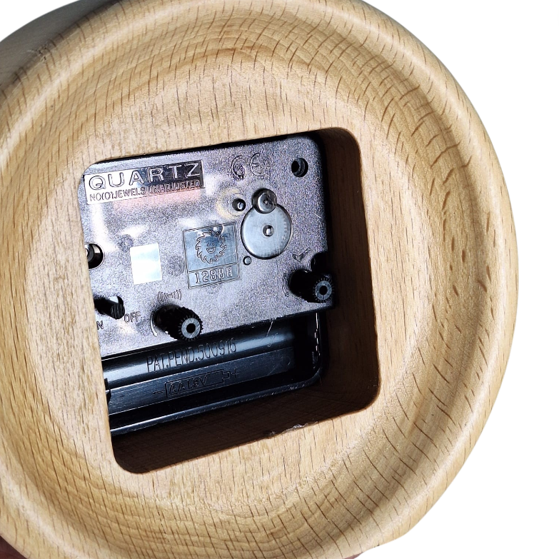 TaffHOME Jam Meja Kayu Bulat Alarm Analog Desk Clock Round Shape - TX605 Gambar produk TaffHOME Jam Meja Kayu Bulat Alarm Analog Desk Clock Round Shape - TX605 - 4