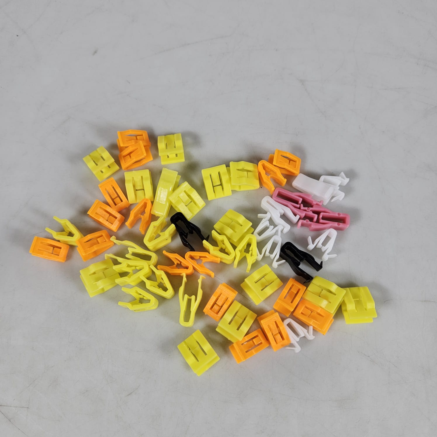 OTOHEROES Klip Kancing Pintu Mobil Dashboard Door Buckle Seal 50 PCS Tipe U - YH-50 Gambar produk OTOHEROES Klip Kancing Pintu Mobil Dashboard Door Buckle Seal 50 PCS Tipe U - YH-50 - 1