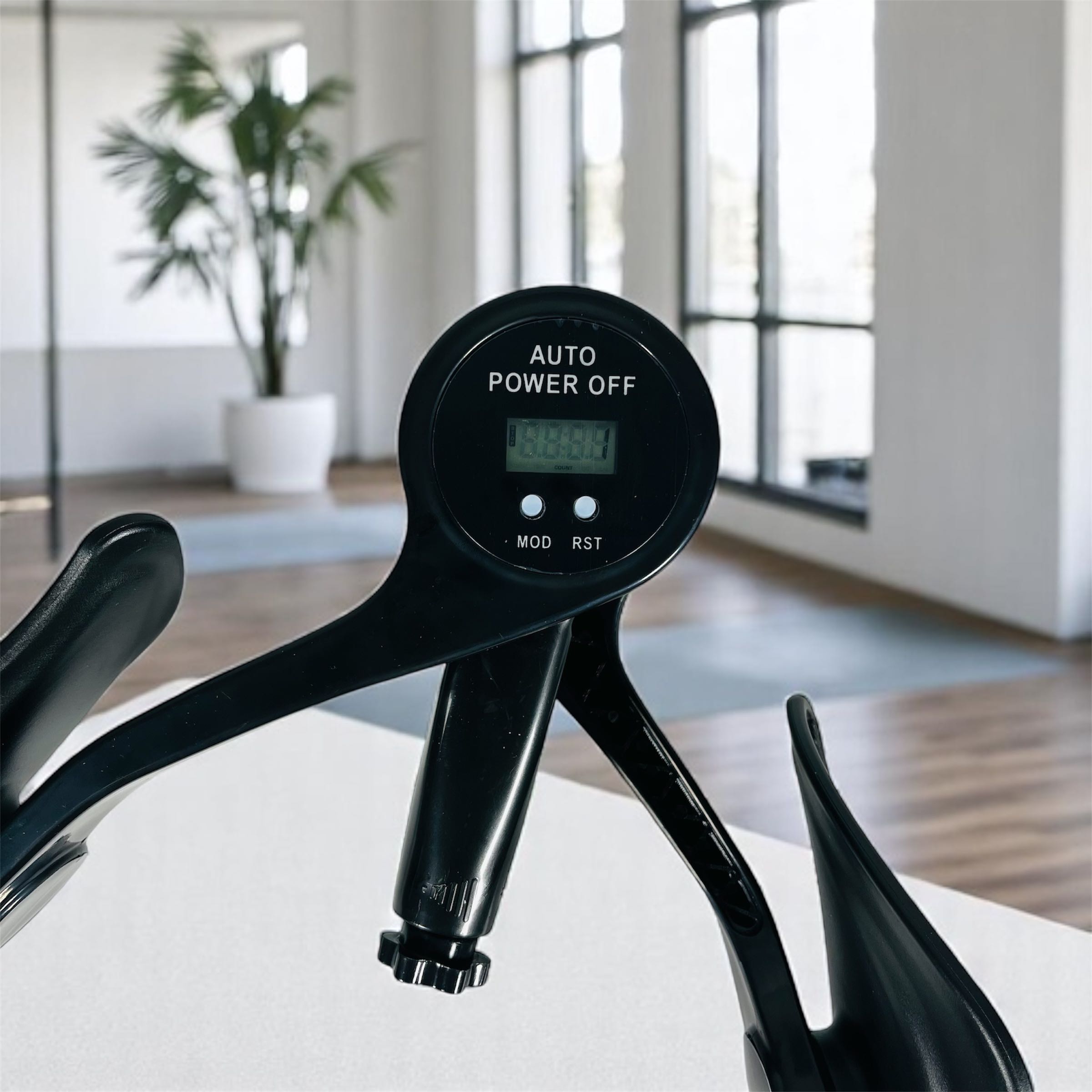 VEKSO Alat Latihan Otot Paha Pelvic Muscle Trainer Adjustable with LCD - V70 Gambar produk VEKSO Alat Latihan Otot Paha Pelvic Muscle Trainer Adjustable with LCD - V70 - 2