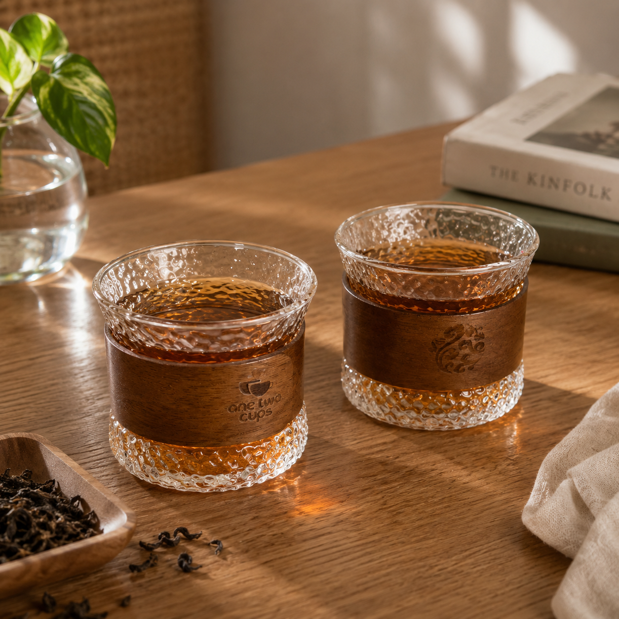 One Two Cups Gelas Kaca Aesthetic Kopi Teh Wood Sleeve Glass 130ml Hammer - Q13 Gambar produk One Two Cups Gelas Kaca Aesthetic Kopi Teh Wood Sleeve Glass 130ml Hammer - Q13 - 2