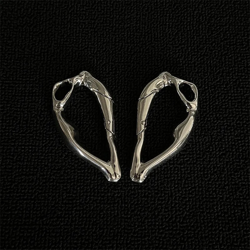 Gmarty Gantungan Kunci Carbiner Skena Gothic Keychain Y2K Alloy - GB6730 Gambar produk Gmarty Gantungan Kunci Carbiner Skena Gothic Keychain Y2K Alloy - GB6730 - 4