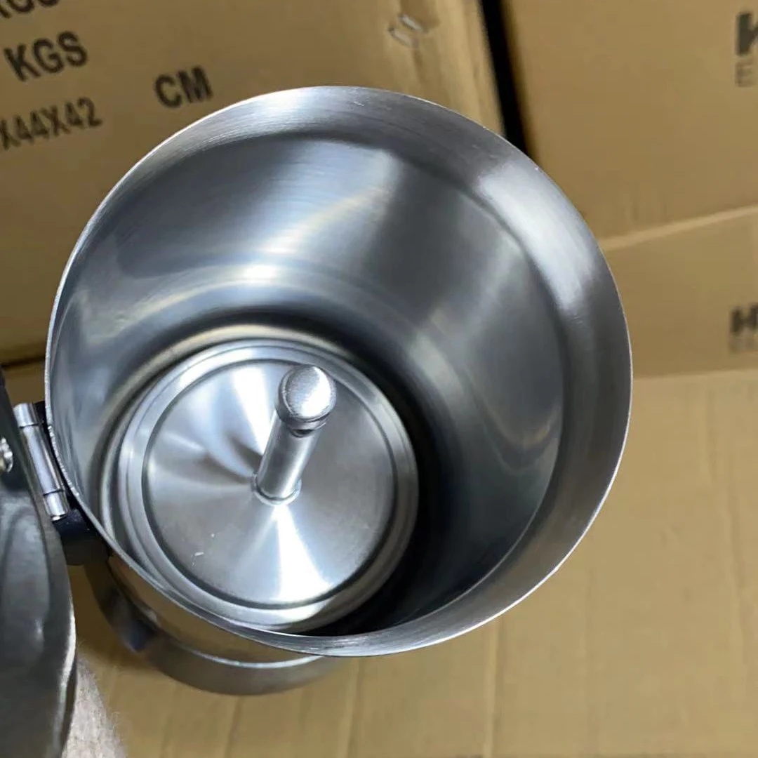 One Two Cups Moka Pot Teko Kopi Espresso Coffee Maker Stovetop 4 Cup 200ml - Z65 Gambar produk One Two Cups Moka Pot Teko Kopi Espresso Coffee Maker Stovetop 4 Cup 200ml - Z65 - Kemasan