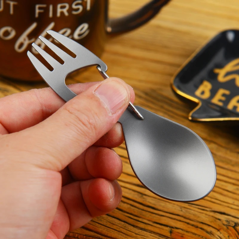 YESISO Sendok Garpu Carabiner Bottle Opener Outdoor Camping Spork EDC - LX710 Gambar produk YESISO Sendok Garpu Carabiner Bottle Opener Outdoor Camping Spork EDC - LX710 - 4