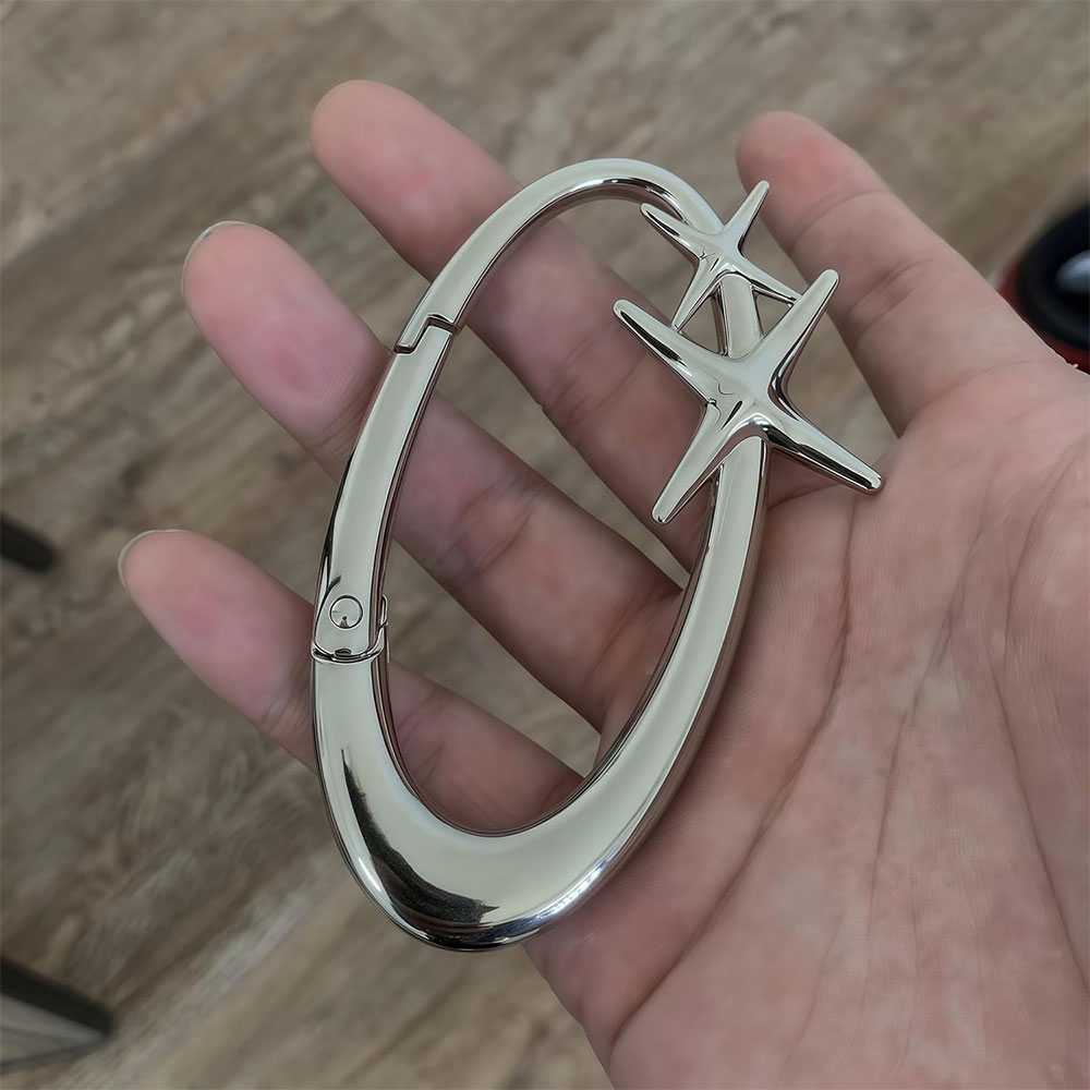 Tydling Carbiner Keychain Gantungan Kunci Y2K Skena Star Zink Alloy - GB6710 Gambar produk Tydling Carbiner Keychain Gantungan Kunci Y2K Skena Star Zink Alloy - GB6710 - 2