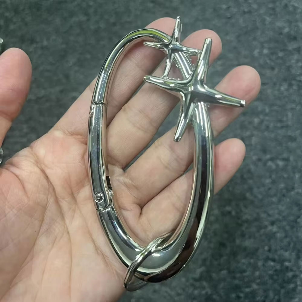 Tydling Carbiner Keychain Gantungan Kunci Y2K Skena Star Zink Alloy - GB6710 Gambar produk Tydling Carbiner Keychain Gantungan Kunci Y2K Skena Star Zink Alloy - GB6710 - 3