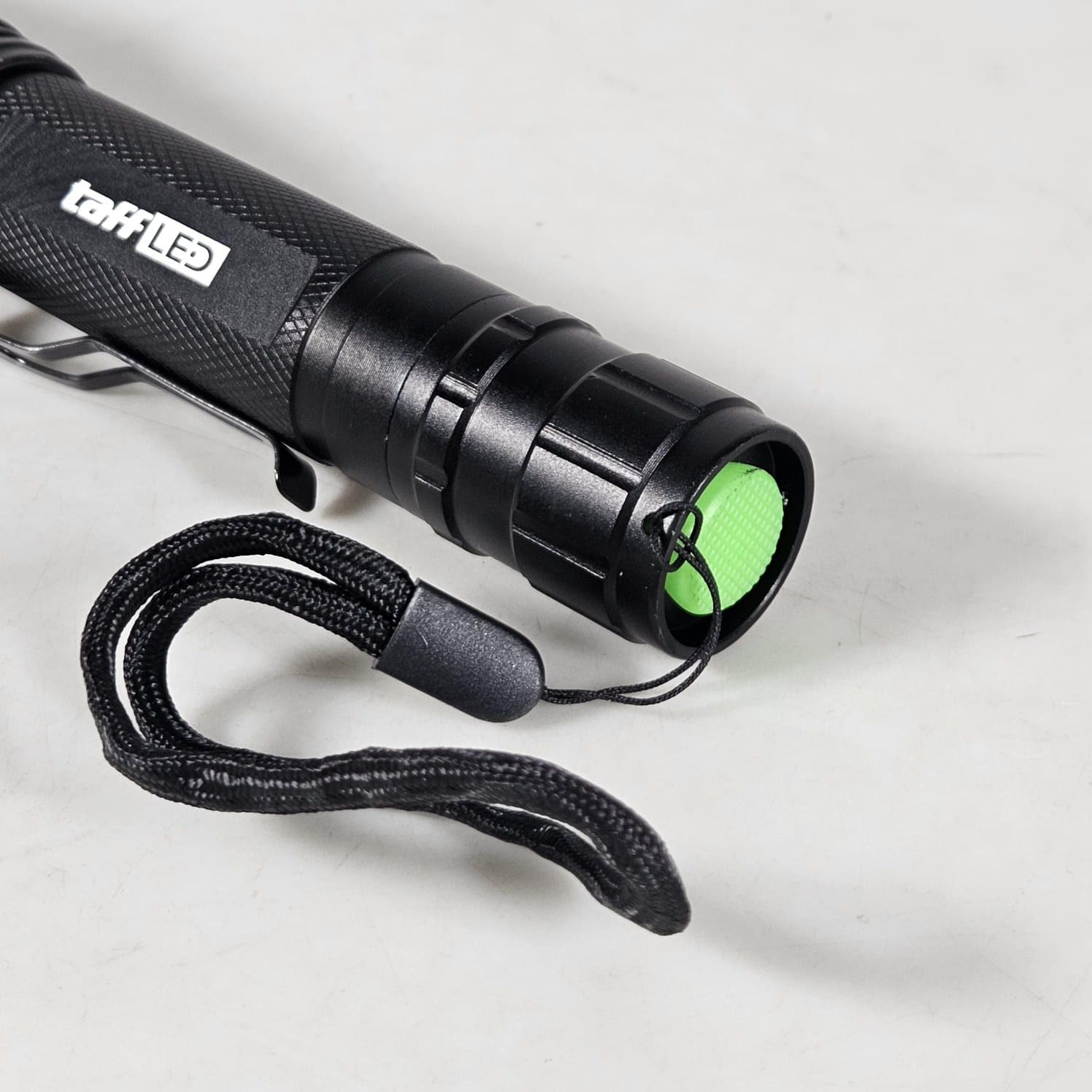 TaffLED Senter LED Flashlight Cree XML-T6 3800 Lumens - E27 Gambar produk TaffLED Senter LED Flashlight Cree XML-T6 3800 Lumens - E27 - 5