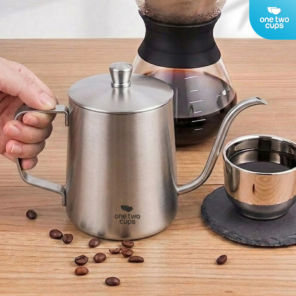 One Two Cups Teko Kopi Leher Angsa Gooseneck Pour Over Drip Kettle 600ml - HS-52 Gambar produk One Two Cups Teko Kopi Leher Angsa Gooseneck Pour Over Drip Kettle 600ml - HS-52 - 4