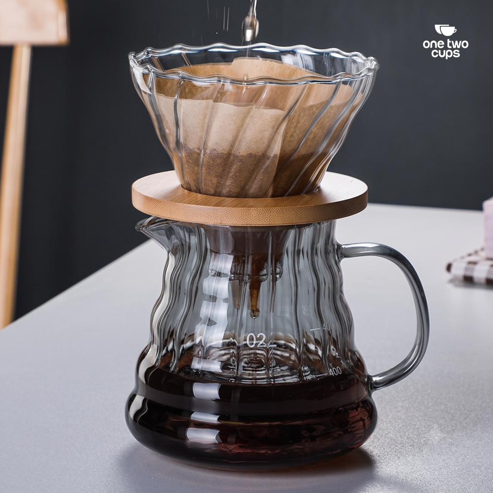 One Two Cups Teko Kopi Coffee Server V60 Drip Pour Over Kaca 600ml - XGS-36/60 Gambar produk One Two Cups Teko Kopi Coffee Server V60 Drip Pour Over Kaca 600ml - XGS-36/60 - 7