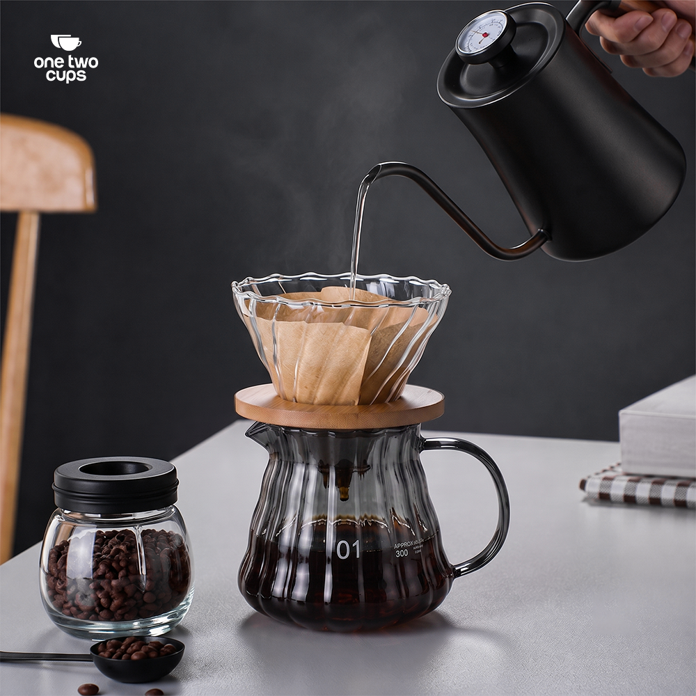 One Two Cups Teko Kopi Coffee Server V60 Drip Pour Over Kaca 360ml - XGS-36/60 Gambar produk One Two Cups Teko Kopi Coffee Server V60 Drip Pour Over Kaca 360ml - XGS-36/60 - 7