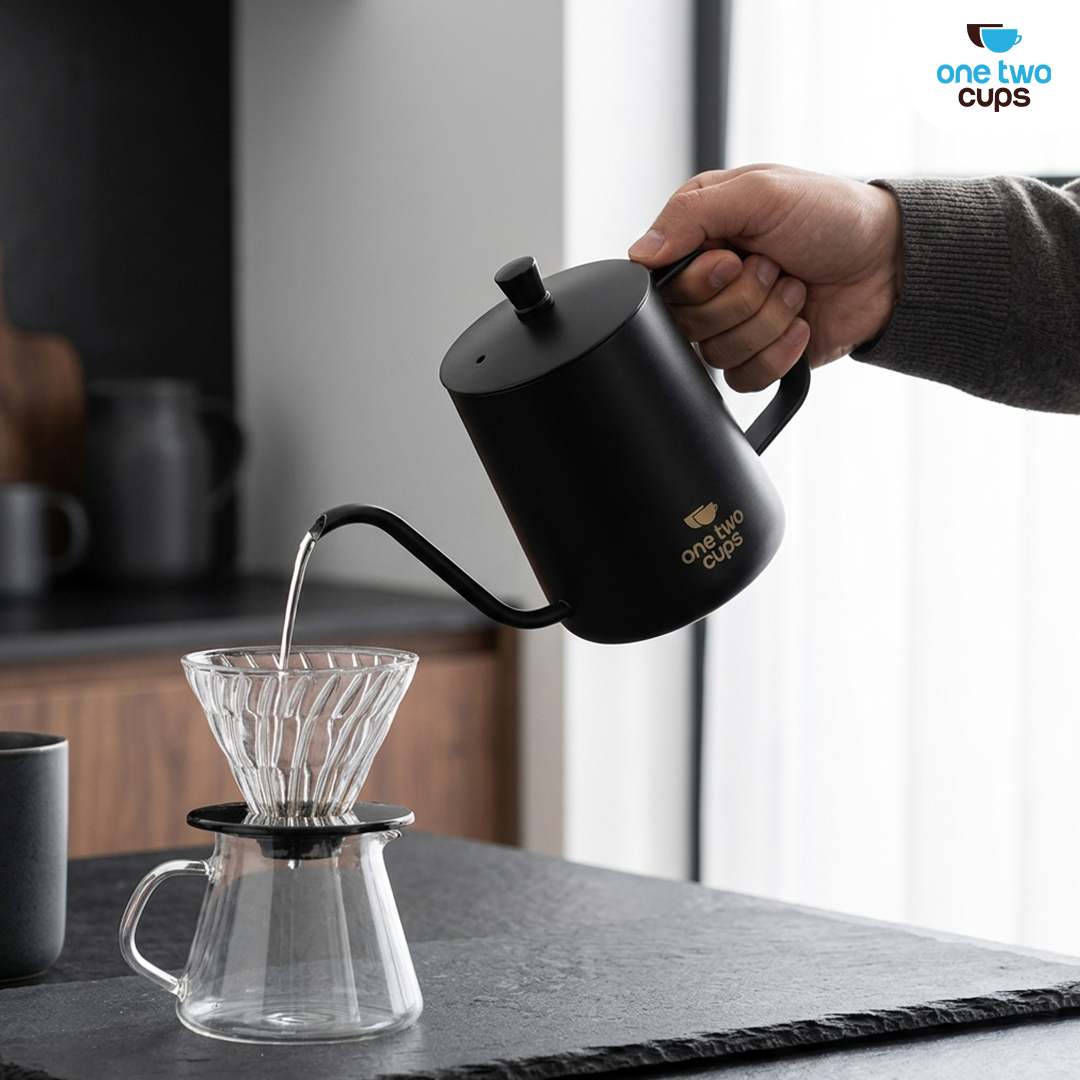 One Two Cups Teko Kopi Leher Angsa Gooseneck Pour Over Kettle 350ml - HS-10 Gambar produk One Two Cups Teko Kopi Leher Angsa Gooseneck Pour Over Kettle 350ml - HS-10 - 4