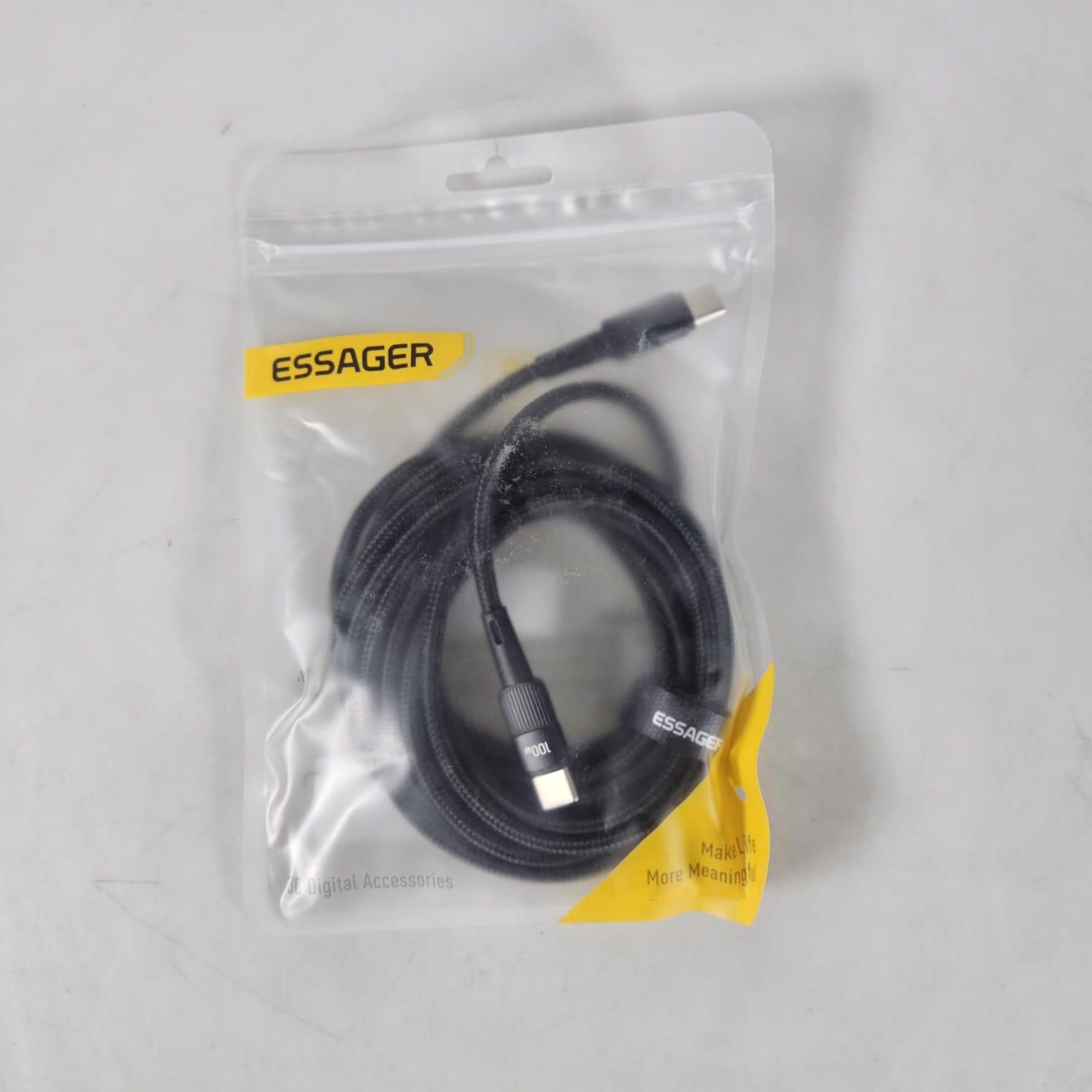 Gambar produk ESSAGER Kabel Data Type C to Type C Fast Charging PD QC 4.0 5A 100W 3M - ES-X18 - Kemasan