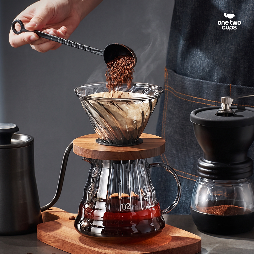One Two Cups Teko Kopi Coffee Server V60 Drip Pour Over Kaca 600ml - XGS-36/60 Gambar produk One Two Cups Teko Kopi Coffee Server V60 Drip Pour Over Kaca 600ml - XGS-36/60 - 4