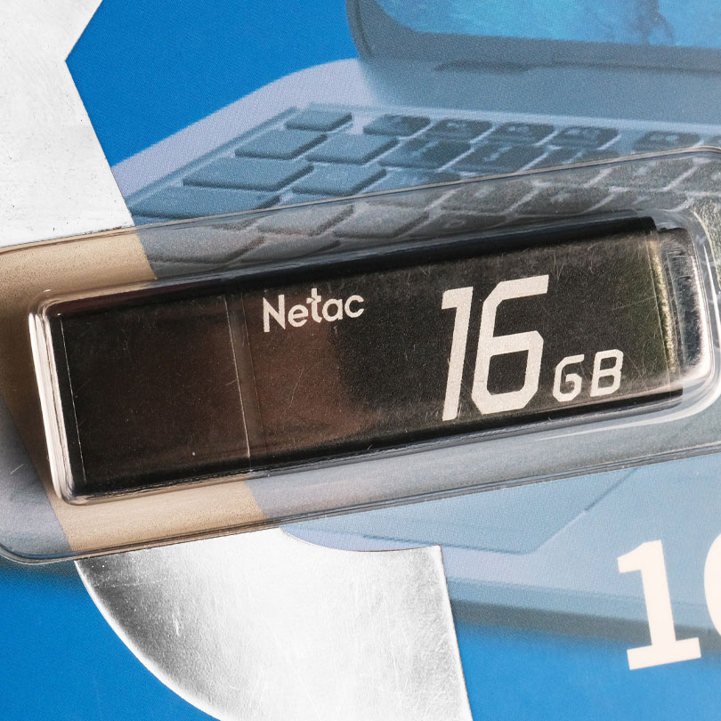 Netac Flashdisk USB 3.2 16GB - L351 Gambar produk Netac Flashdisk USB 3.2 16GB - L351 - 1
