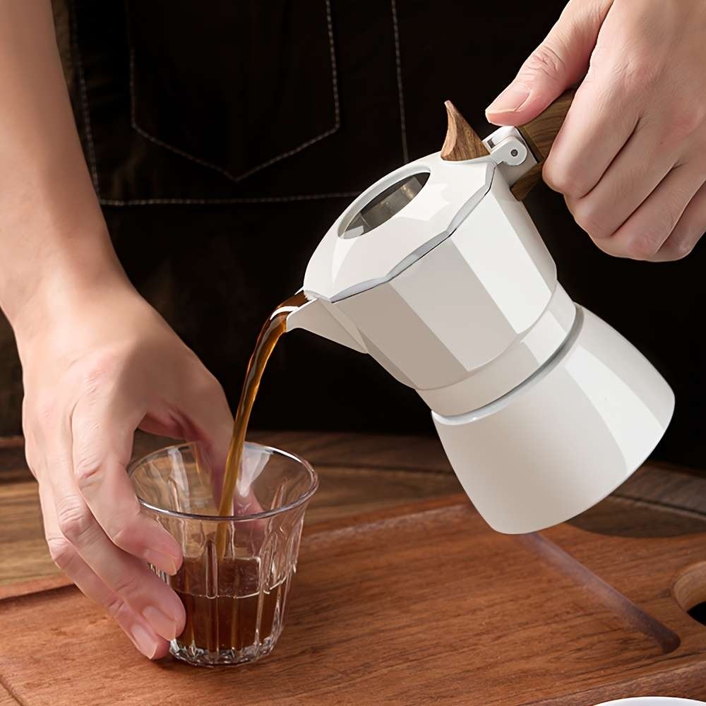 One Two Cups Moka Pot Teko Kopi Espresso Coffee Maker 2 Cup 100ml - L30 Gambar produk One Two Cups Moka Pot Teko Kopi Espresso Coffee Maker 2 Cup 100ml - L30 - 4