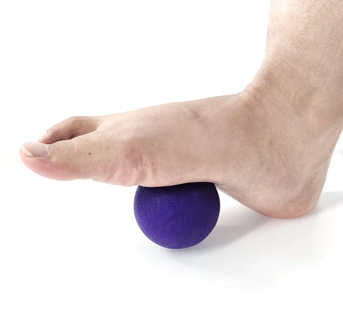Gambar produk ZOP Yoga Ball Fitness Bola Pijat Terapi Massage Fascia Therapy TPE 6cm - HA688 - 5