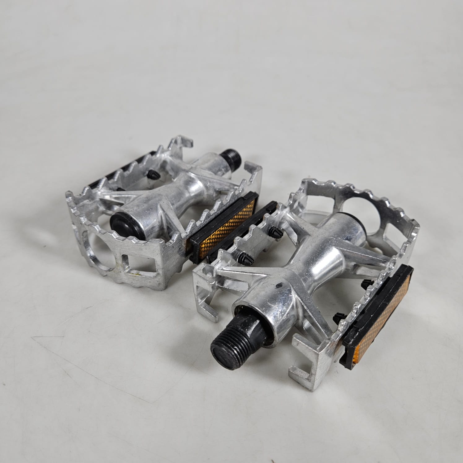 Gambar produk MOJIE Pedal Sepeda MTB Bike Anti Slip Reflective Aluminium Alloy - M25 - 1