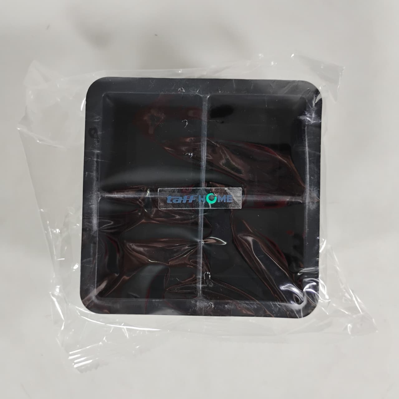 Gambar produk TaffHOME Cetakan Es Batu Silikon Kotak 4 Grid Ice Cube Tray - SSGP4 - Kemasan