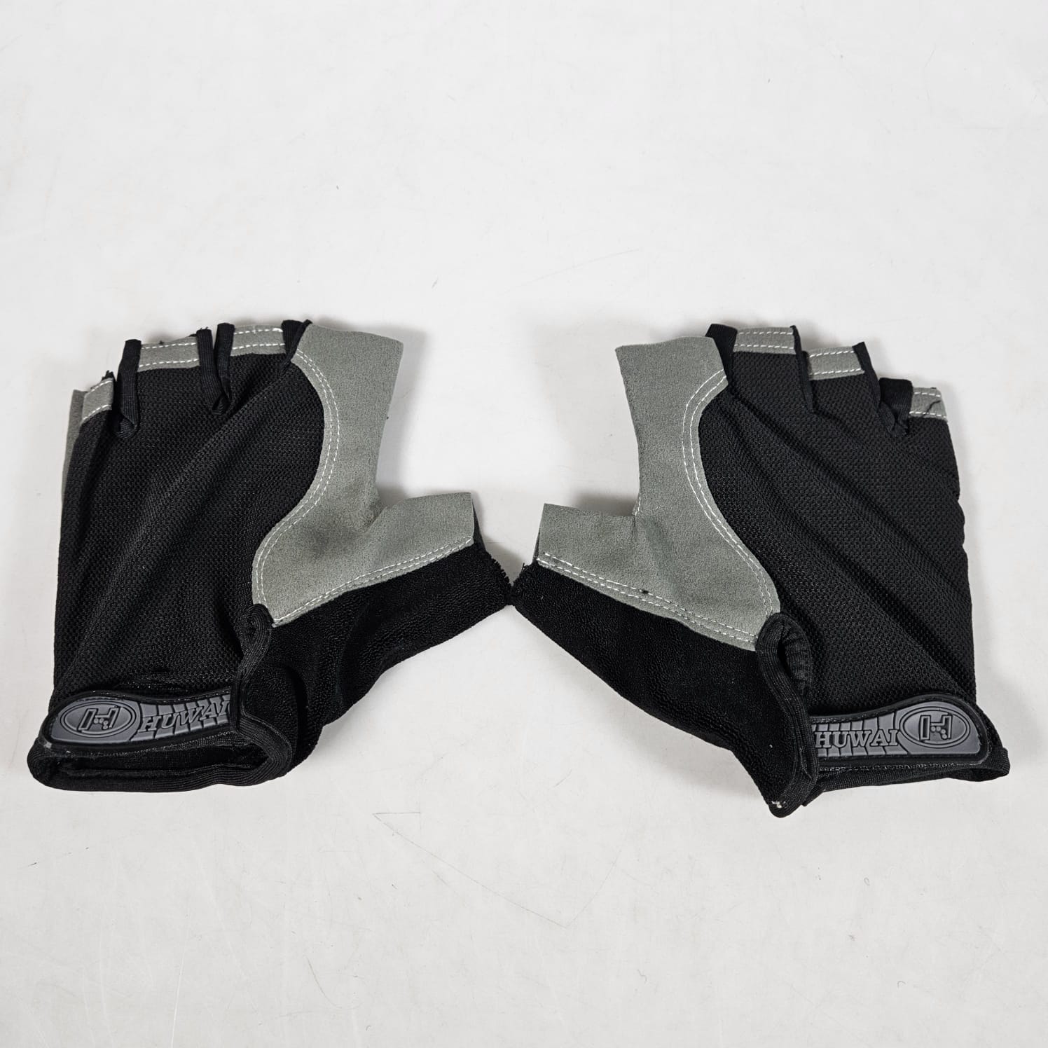Gambar produk HUWAI Sarung Tangan Sepeda Gym Half Finger Gloves Breathable M - TS-20 - 4